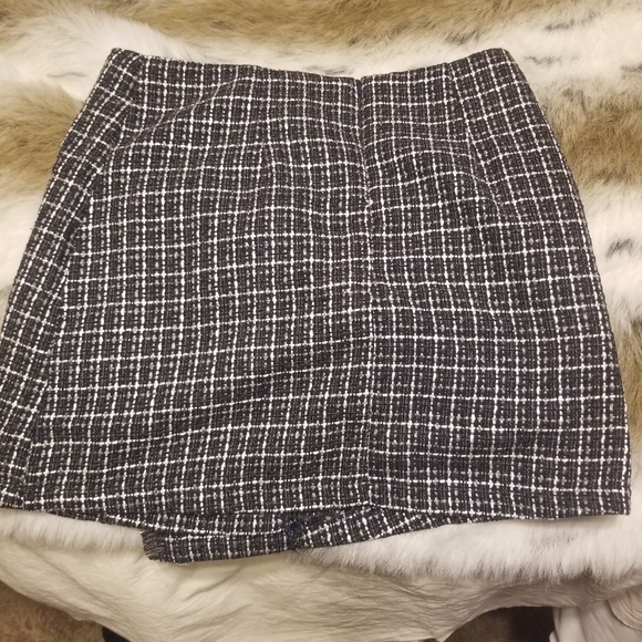Tweed mini skirt - Picture 2 of 5